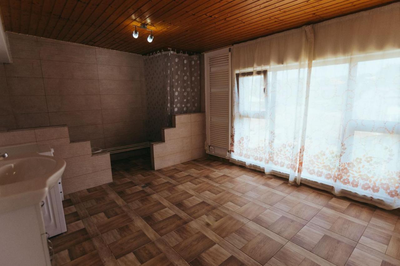 Отель Casa Selly Тулча Экстерьер фото